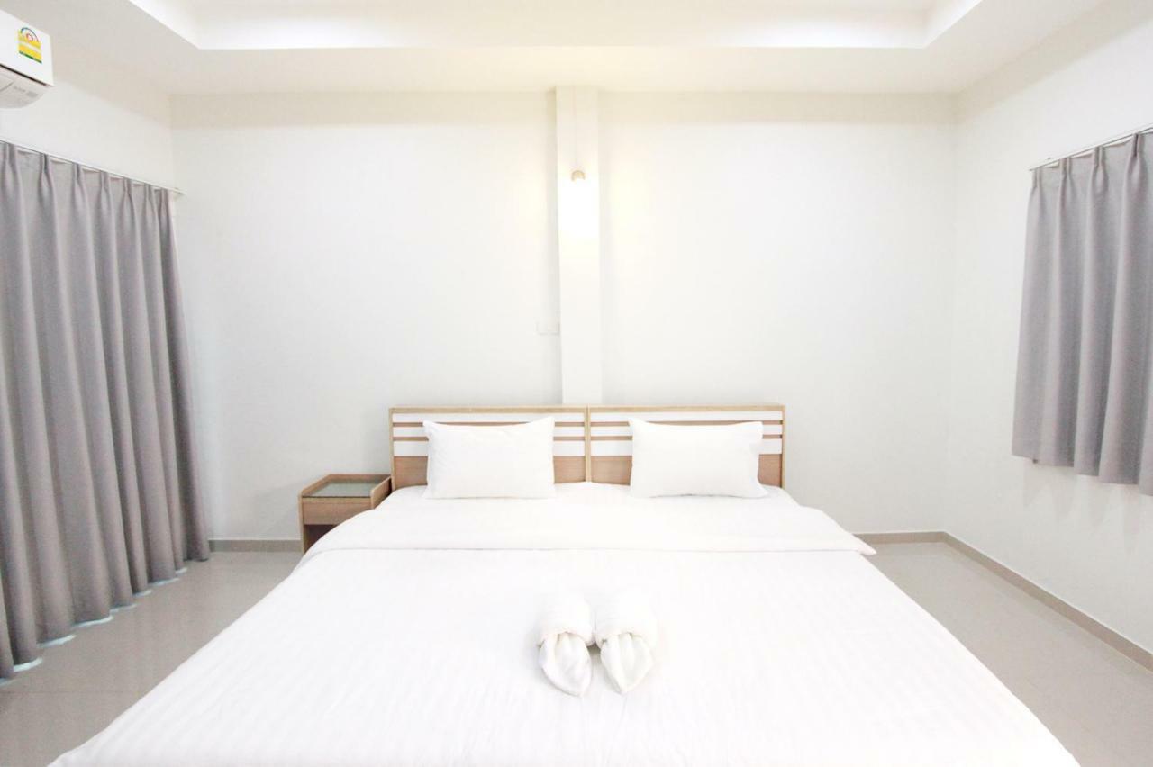 S-House Hotel Сурин Екстериор снимка