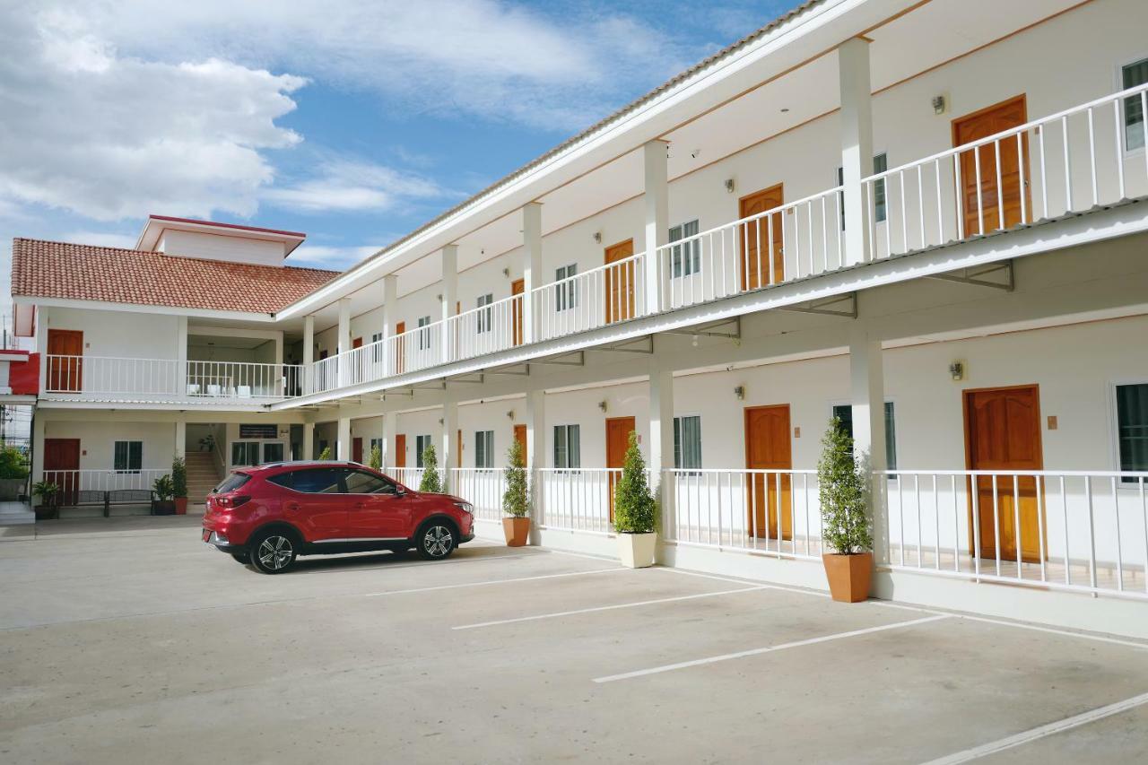 S-House Hotel Сурин Екстериор снимка